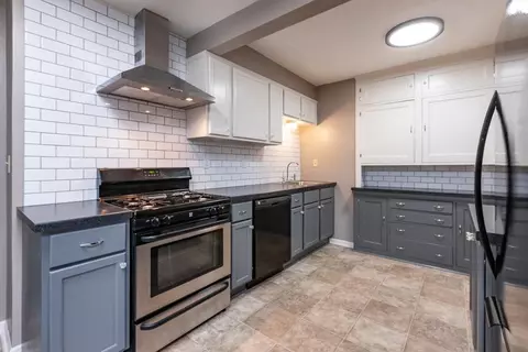 756 Fairview Ave N, Saint Paul, MN 55104