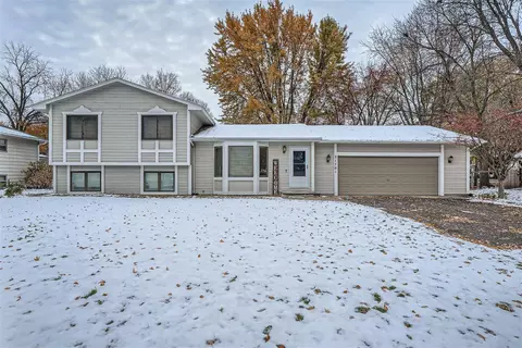 21701 Rouillard Blvd, Rogers, MN 55374