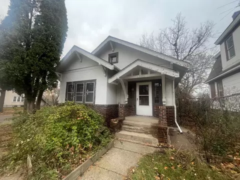 1344 Oliver Ave N, Minneapolis, MN 55411