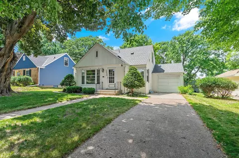 3429 Zenith Ave N, Robbinsdale, MN 55422