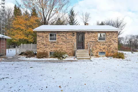 15519 Snake Trl, Waseca, MN 56093