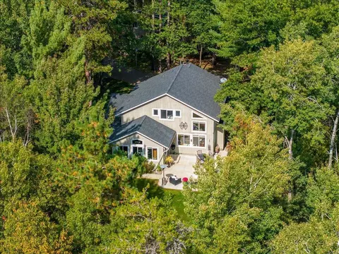8460 Fernmont Rd, Nisswa, MN 56468