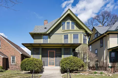 1089 Lincoln Ave, Saint Paul, MN 55105