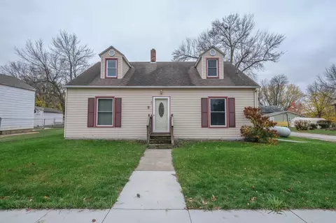 21 Cedar St, Easton, MN 56025