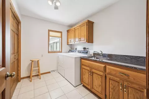 Kitchen - 2227 26th Ave S, Saint Cloud, MN 56301 photo 4 of 4
