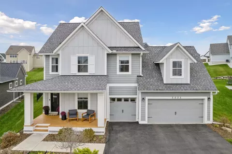 5035 Boulder Ln, Chaska, MN 55318