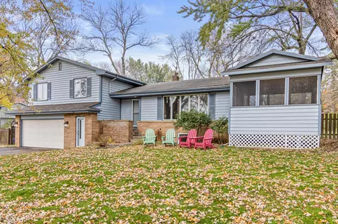 5320 Bartlett Blvd, Mound, MN 55364
