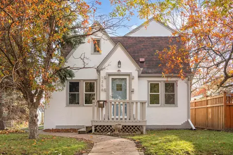 1358 Berkeley Ave, Saint Paul, MN 55105