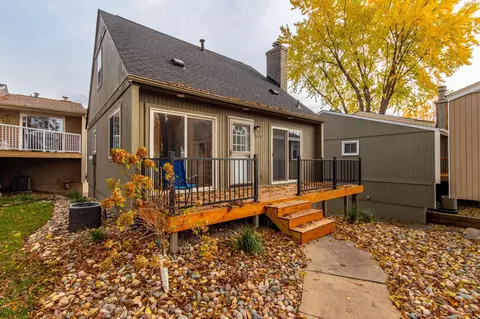 3437 Pilgrim Ln N, Plymouth, MN 55441