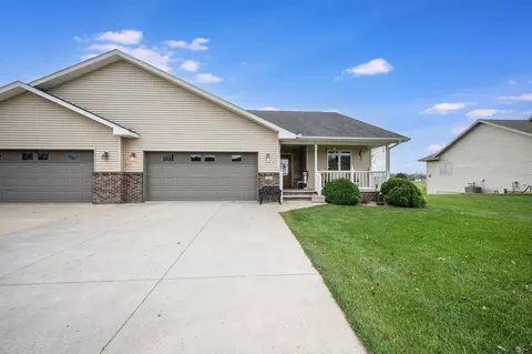580 Southwind Dr, Fairmont, MN 56031