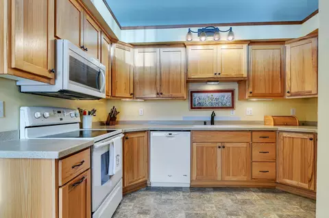 3207 Park Dr, Saint Cloud, MN 56303 photo 3