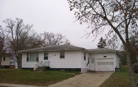 314 Curry Ave, Detroit Lakes, MN 56501