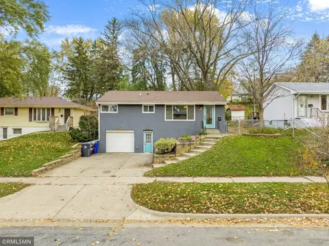 1483 Old Hudson Rd, Saint Paul, MN 55106