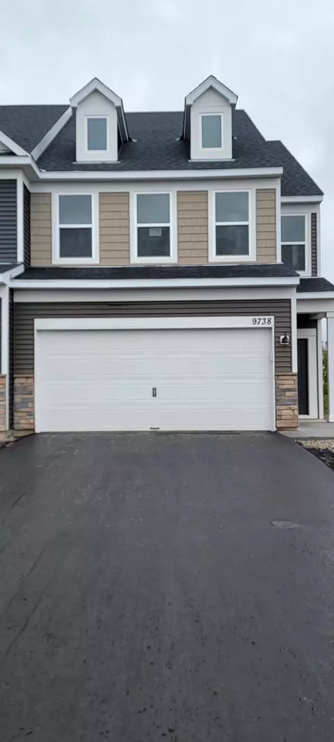 9738 4th North St, Lake Elmo, MN 55042