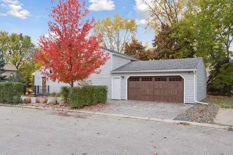 5928 Cahill Ave, Inver Grove Heights, MN 55076