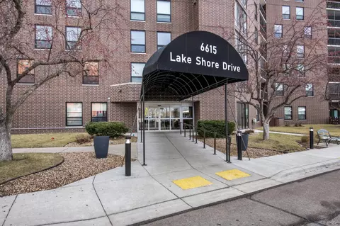 6615 Lake Shore Dr S #808, Richfield, MN 55423