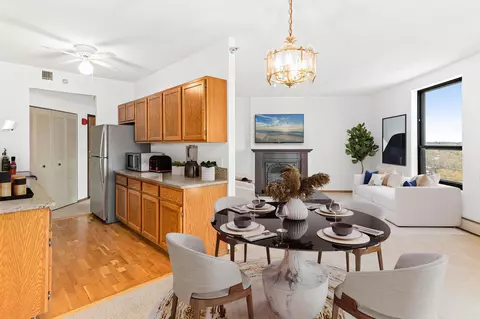 6615 Lake Shore Dr S #1104, Richfield, MN 55423