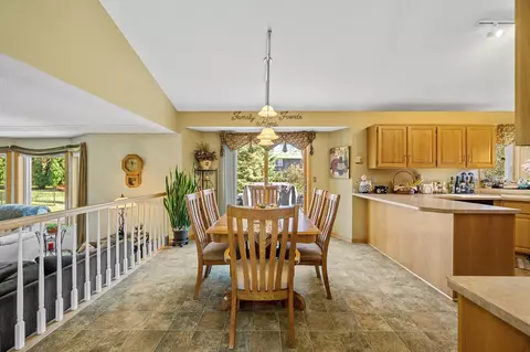 3698 Willbrook Ct, Eagan, MN 55123 photo 12
