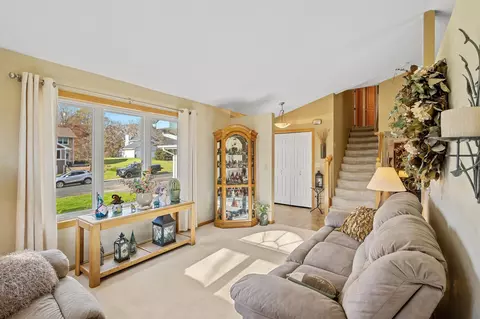 3698 Willbrook Ct, Eagan, MN 55123 photo 11