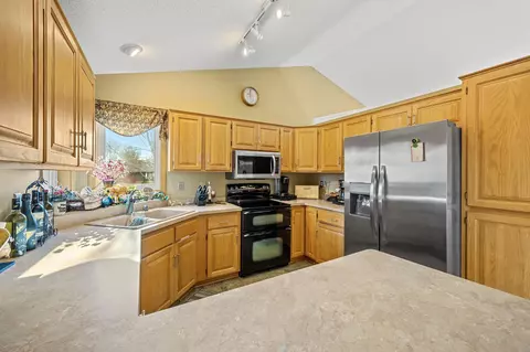 3698 Willbrook Ct, Eagan, MN 55123 photo 16