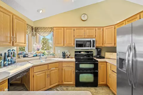3698 Willbrook Ct, Eagan, MN 55123 photo 17