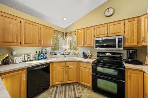 3698 Willbrook Ct, Eagan, MN 55123 photo 18