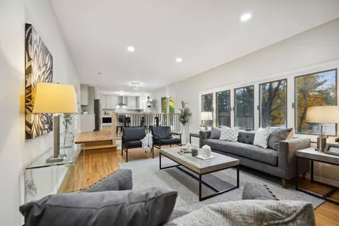 4319 Queens Way, Minnetonka, MN 55345