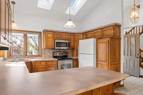 3680 Widgeon Way, Eagan, MN 55123 photo 8