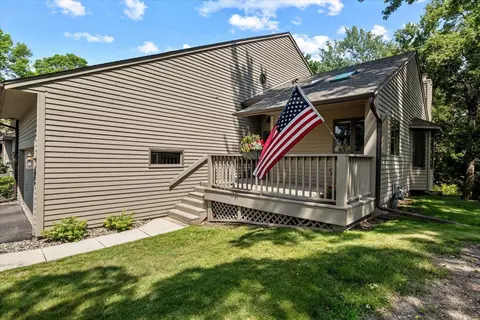 3680 Widgeon Way, Eagan, MN 55123 photo 2