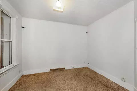 3707 E 2nd St, Superior, WI 54880 photo 10