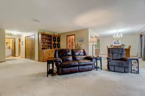 415 S 4th St # B2, Marshall, MN 56258 photo 16