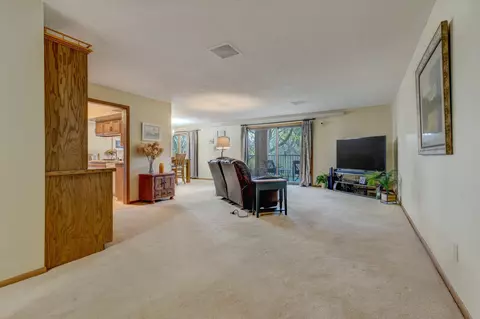 415 S 4th St # B2, Marshall, MN 56258 photo 17
