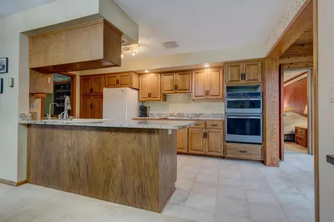 415 S 4th St # B2, Marshall, MN 56258 photo 8