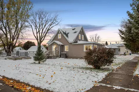 803 N 6th St, Lake City, MN 55041