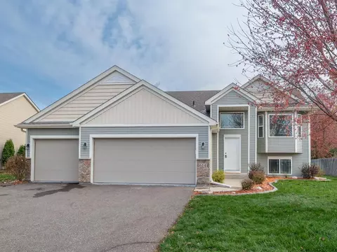 614 Dillon Ave N, Montrose, MN 55363