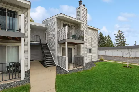 1704 Pleasant St #C, Lauderdale, MN 55113