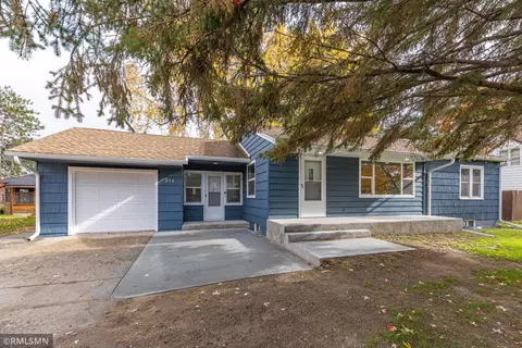 316 SW 1st Ave, Grand Rapids, MN 55744