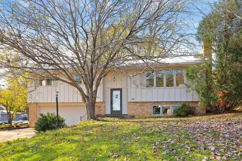 10108 Johnson Ave S, Bloomington, MN 55437