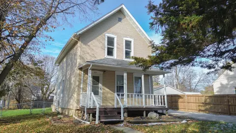 303 N Mantorville Ave, Kasson, MN 55944