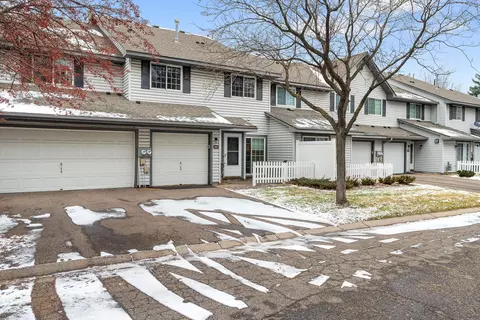 2597 Bedford Ct, Mendota Heights, MN 55120