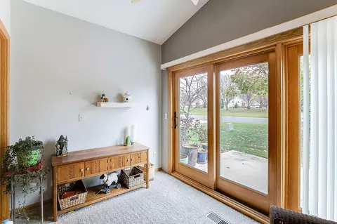 4191 Beaver Dam Rd, Eagan, MN 55122 photo 11