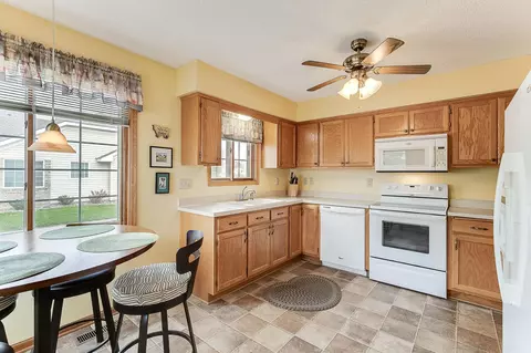 4191 Beaver Dam Rd, Eagan, MN 55122 photo 6