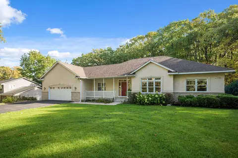 320 Magnolia Ln N, Plymouth, MN 55441