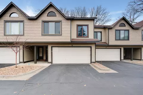 19 110th Ln NW, Coon Rapids, MN 55448