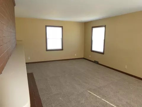 804 6th St, Windom, MN 56101 photo 5