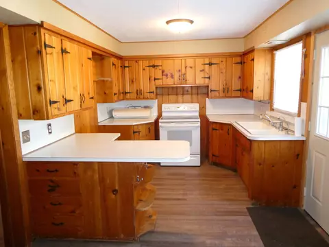804 6th St, Windom, MN 56101 photo 8