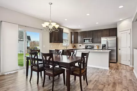 11040 Territorial Trl, Maple Grove, MN 55369