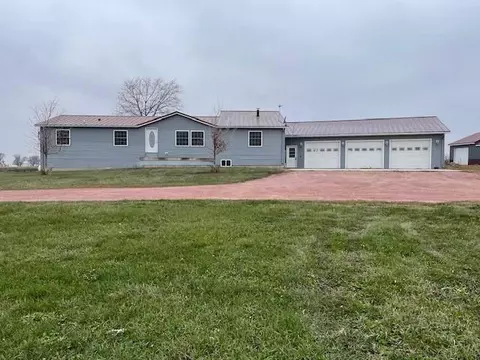 18866 260th St, Lucan, MN 56255