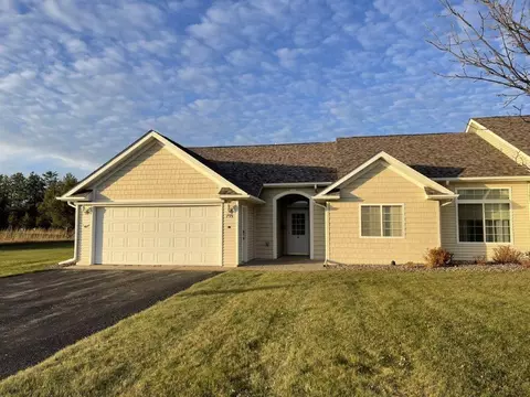 739 32nd St NW, Bemidji, MN 56601