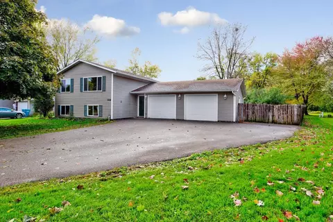 309 9th Ave NW, Waseca, MN 56093
